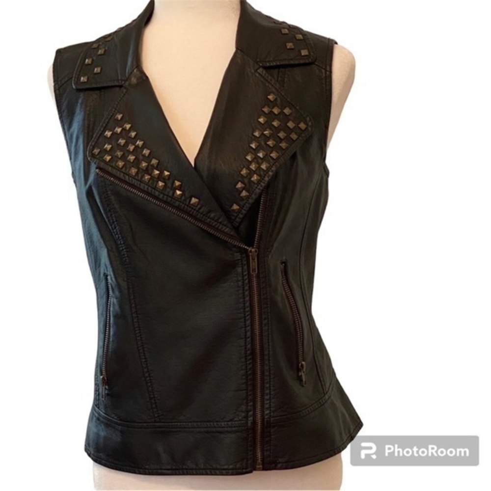 Christina Boy Meets Girl
Black Veganleather Zipper Sleeveless Vest Size Small